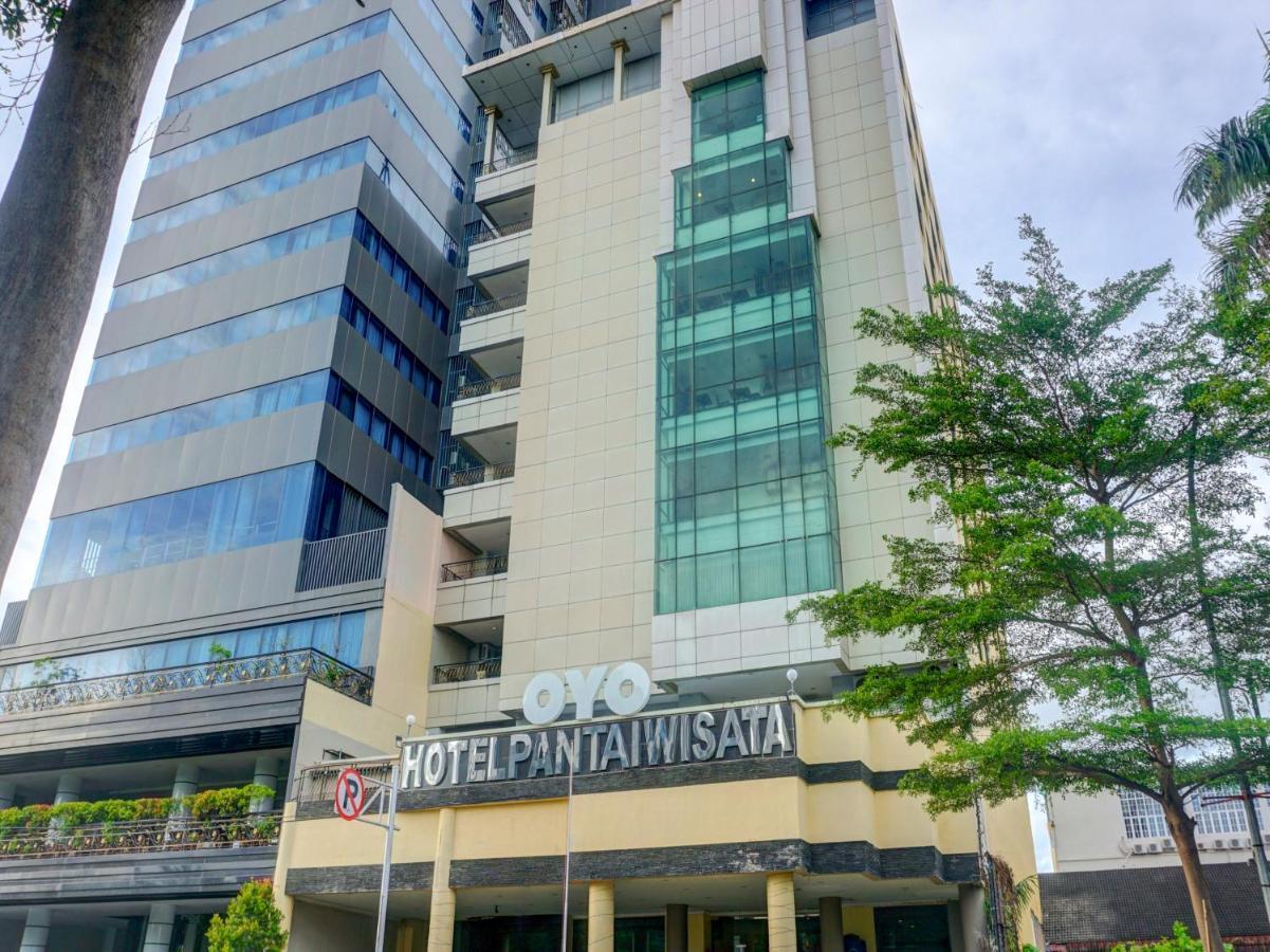 Oyo 3967 Hotel Pantai Wisata Makassar Luaran gambar