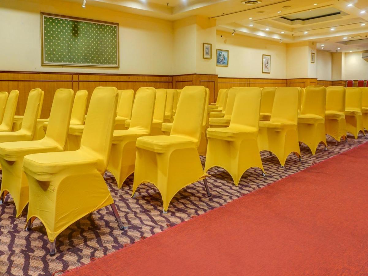 Oyo 3967 Hotel Pantai Wisata Makassar Luaran gambar